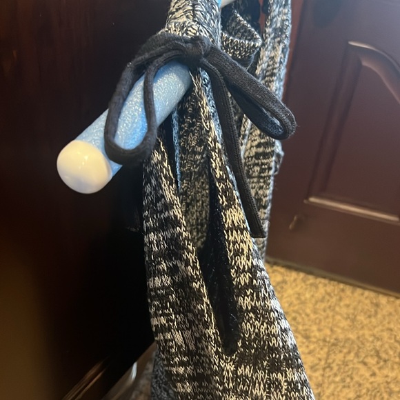 Mint condition toon worn only twice. - Picture 3 of 5